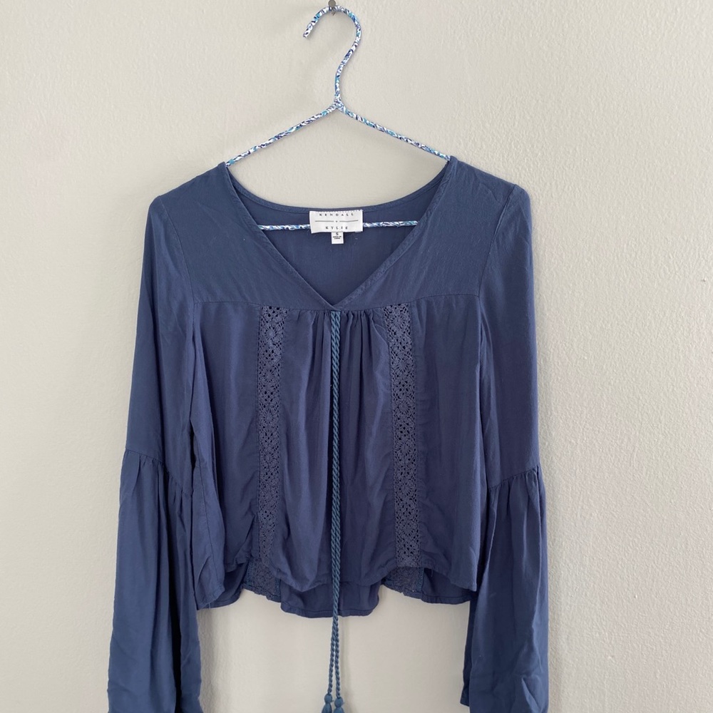 Kendall and Kylie Pacsun Blue Cropped Peasant Top